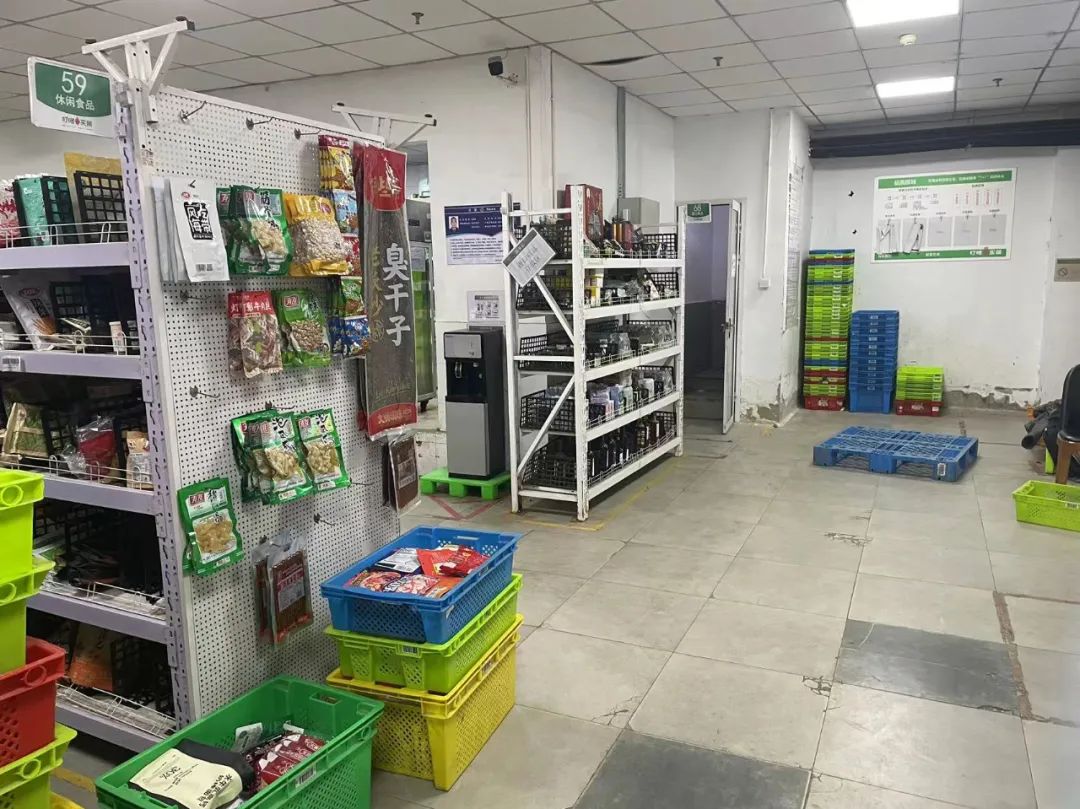 ▲蔡永生前工作过的平台门店。新京报记者 隋坤 摄